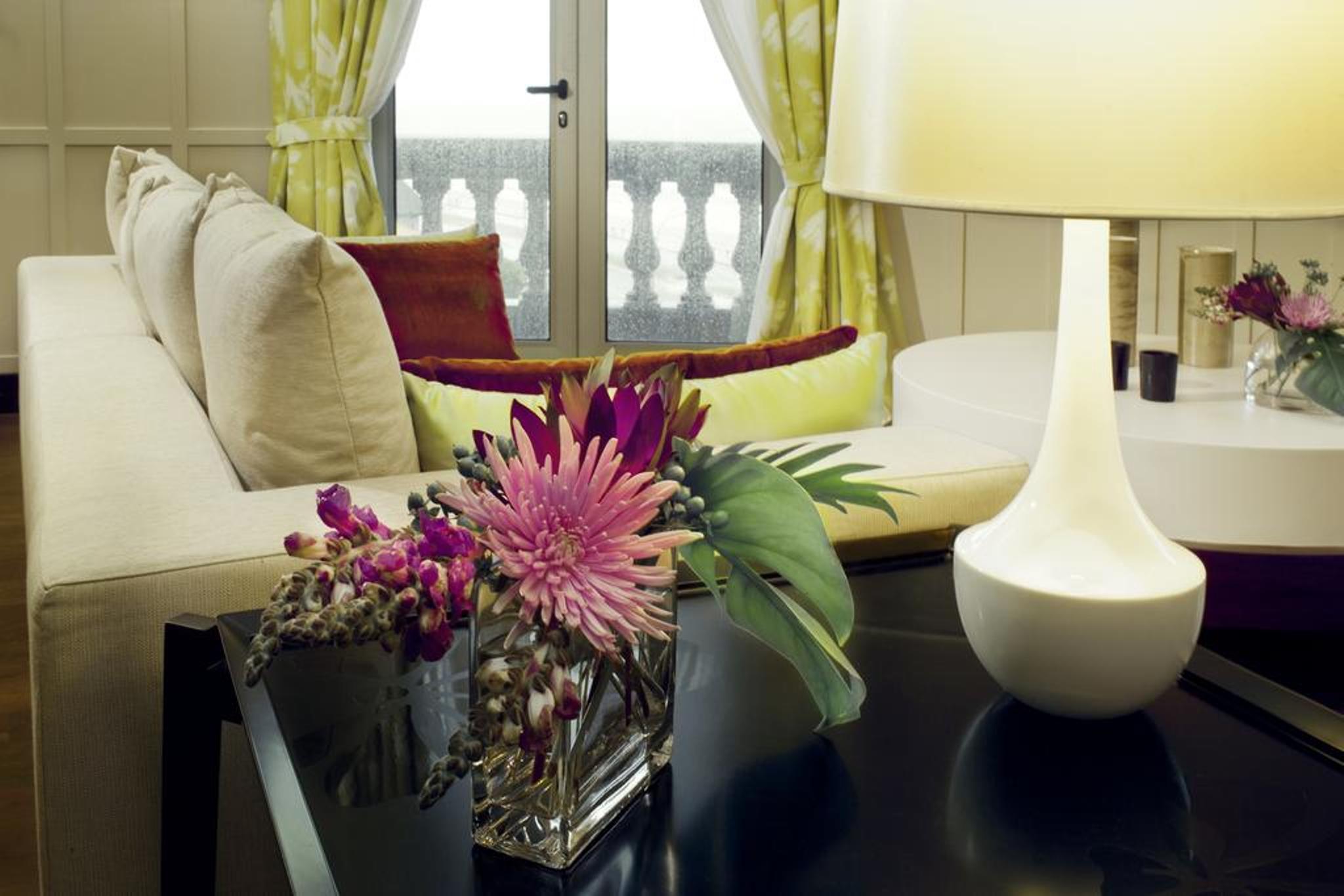 Sofitel Montevideo Casino Carrasco & Spa Ngoại thất bức ảnh A room at the Mandarin Oriental, Munich