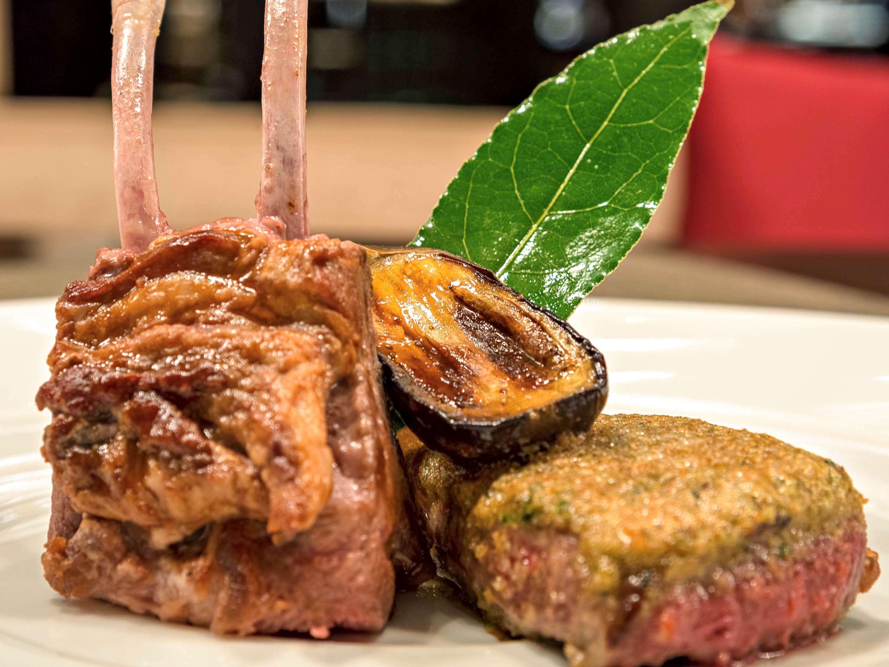 Sofitel Montevideo Casino Carrasco & Spa Ngoại thất bức ảnh Aubergine and beef