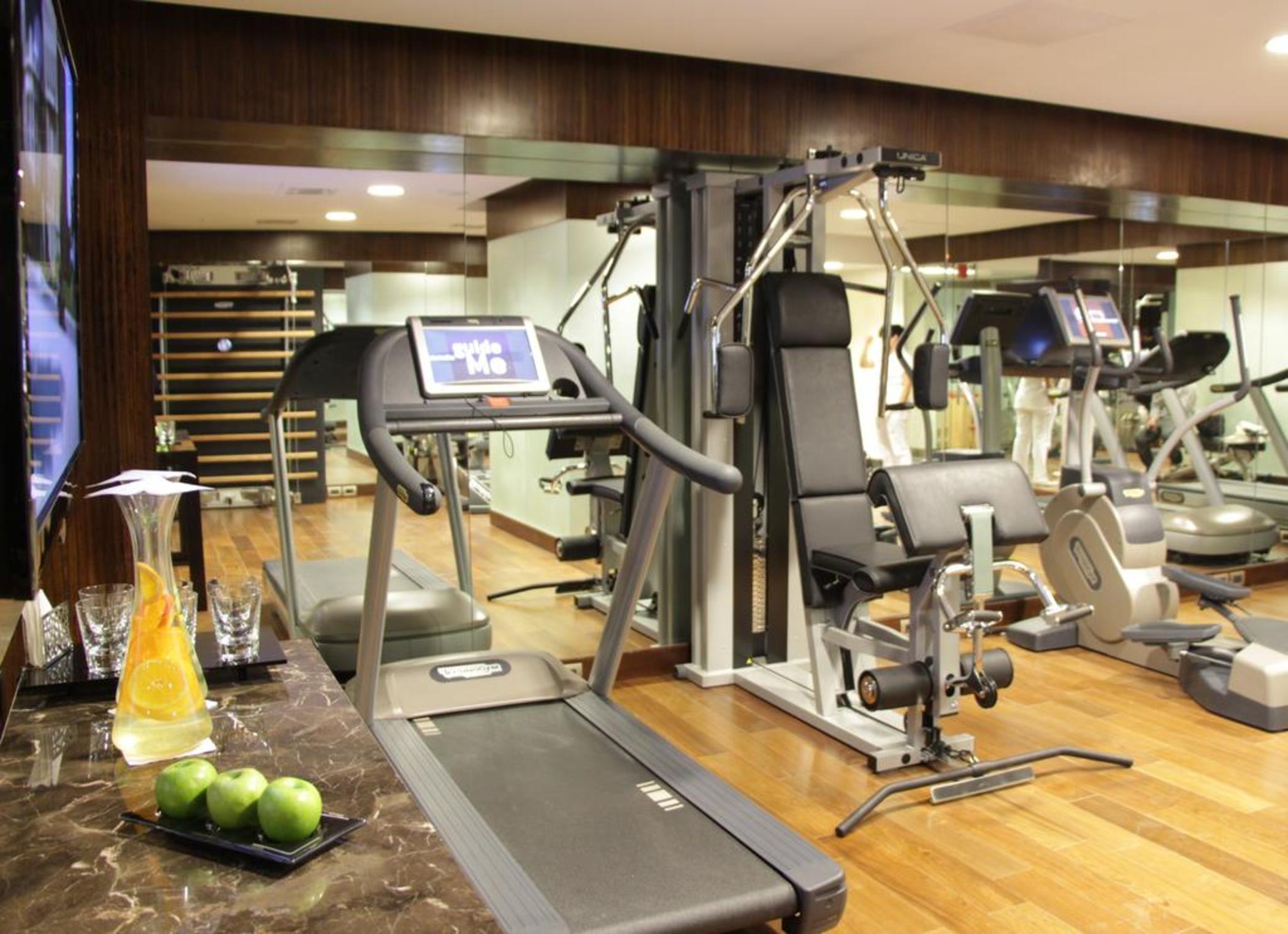 Sofitel Montevideo Casino Carrasco & Spa Ngoại thất bức ảnh A gym at a hotel